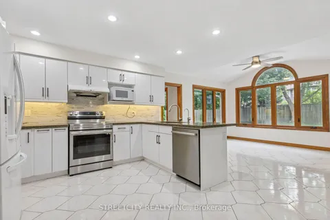 59 Sunnyside Dr, London, ON N5X 3M4