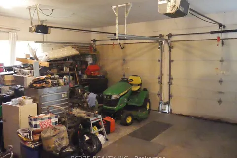 396 King St, Ingersoll, ON N5C 3J7