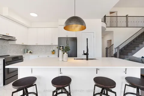 11 Blue Heron Dr, Quinte West, ON K0K 1L0