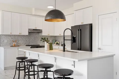 11 Blue Heron Dr, Quinte West, ON K0K 1L0