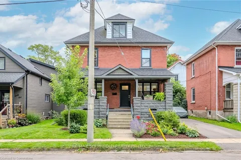 69 Stratford St, Stratford, ON N5A 2H7
