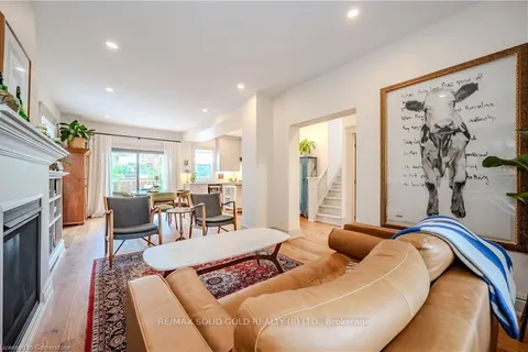 69 Stratford St, Stratford, ON N5A 2H7