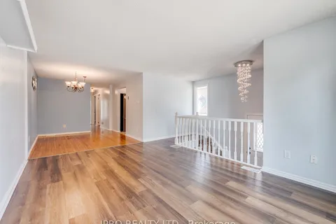 450 Drummerhill Cres, Waterloo, ON N2T 1G4