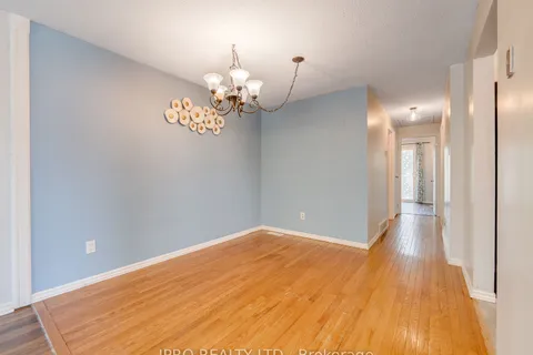 450 Drummerhill Cres, Waterloo, ON N2T 1G4