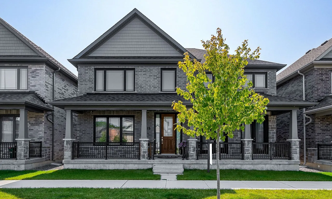 189 Strachan St, Port Hope, ON L1A 0E9
