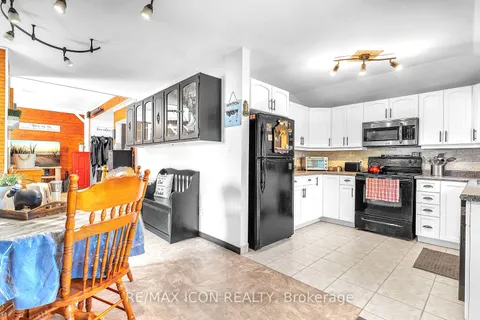 258 Anna St, North Middlesex, ON N0M 2K0