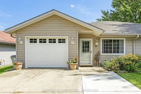 87 John St, Warwick, ON N0M 2S0