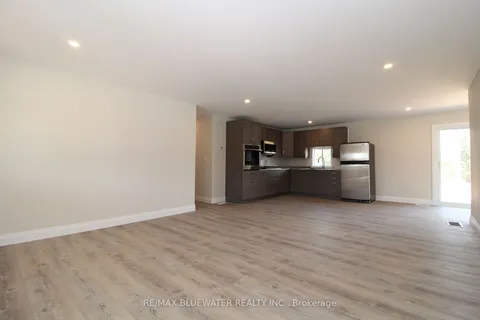 8328 BURWELL Rd, Lambton Shores, ON N0M 1T0
