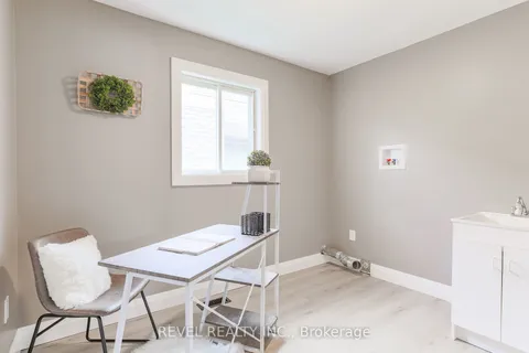 18 Denniston St, Kawartha Lakes, ON K9V 5M5