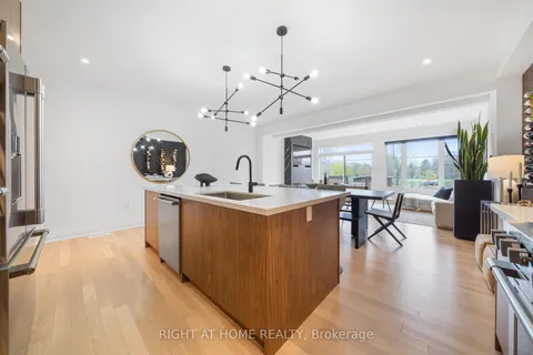 72 Melbourne St, Hamilton, ON L8P 2A6