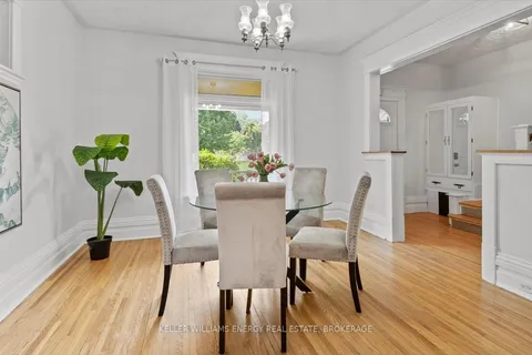 448 George St, Peterborough, ON K9J 3E3