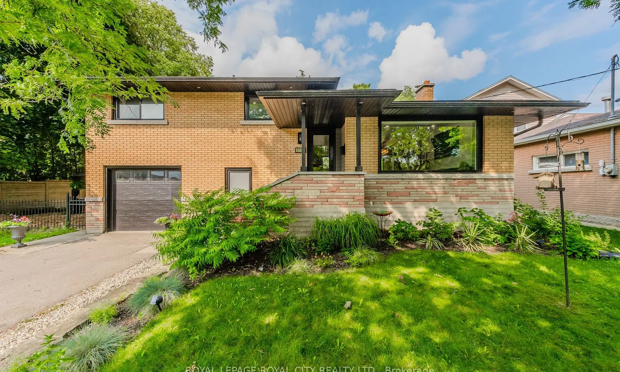 1735 Queenston Rd, Cambridge, ON N3H 3M3