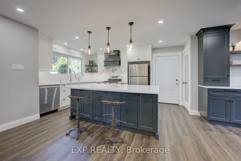 56 Main St, Mapleton, ON N0G 1P0