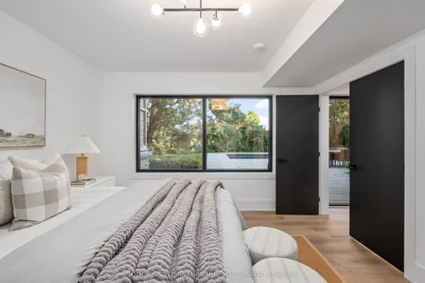 864 Clearview Avenue, ON N6H 2N4