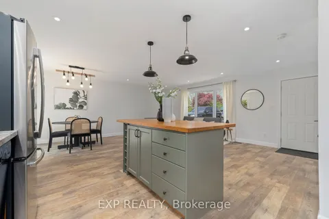 13481 LOYALIST Pkwy, Prince Edward County, ON K0K 2T0