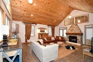 135 Sleepy Hollow Road, Blue Mountains, ON L9Y 0S2