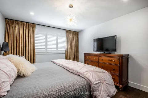 1 Franchetto Blvd, Guelph, ON N1E 2S5