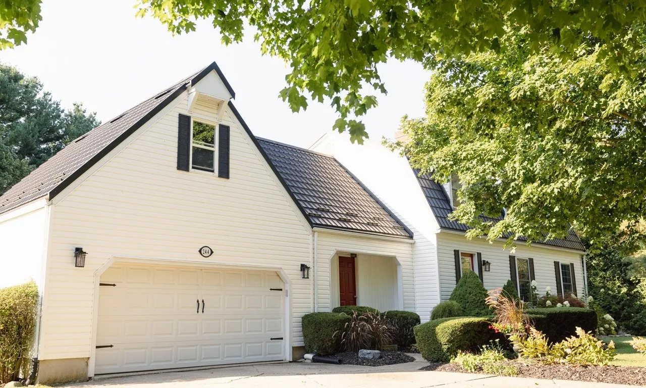 244 Appin Rd, Southwest Middlesex, ON N0L 1M0