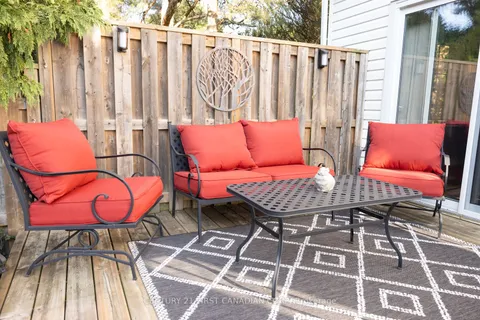 244 Appin Rd, Southwest Middlesex, ON N0L 1M0