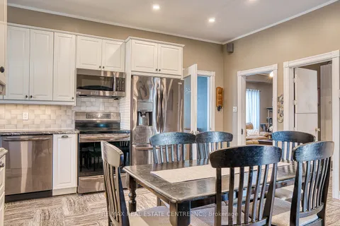 3070 Patrick St, Howick, ON N0G 1V0