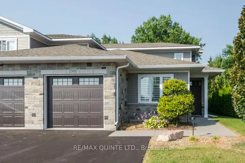 30 Stinson Ave, Belleville, ON K8P 5N9