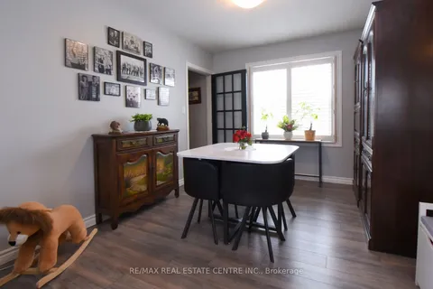 26 Hatton Dr, Hamilton, ON L9G 2H6