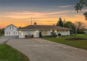 755 Pleasant Beach Rd, Port Colborne, ON L0S 1R0