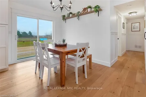 755 Pleasant Beach Rd, Port Colborne, ON L0S 1R0