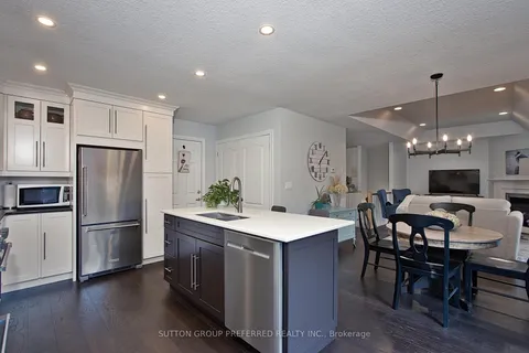 9 Greeneagle Dr, Tillsonburg, ON N4G 5V6