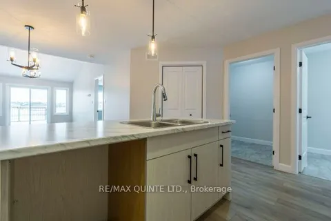 59 Sandhu Crescent, Belleville, ON K8P 0G7