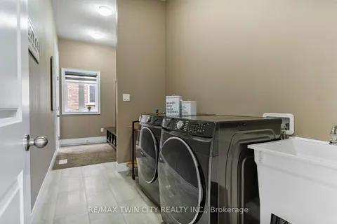 86 Galena St, Wellesley, ON N0B 2T0