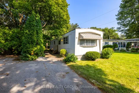 28 Linden Blvd, Quinte West, ON K8N 4Z3