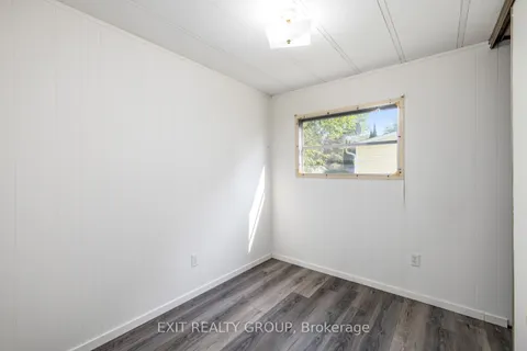 28 Linden Blvd, Quinte West, ON K8N 4Z3