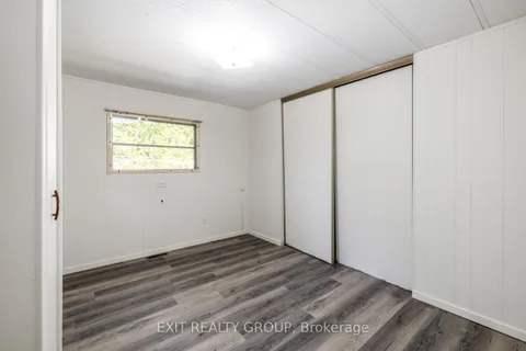 28 Linden Blvd, Quinte West, ON K8N 4Z3