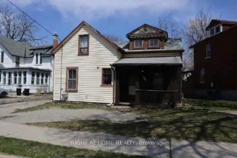 42 RICH Ave, Cambridge, ON N1R 2A5