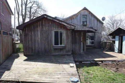 42 RICH Ave, Cambridge, ON N1R 2A5