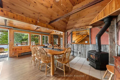 390 Steenburg Lake Rd, Limerick, ON K0L 1W0