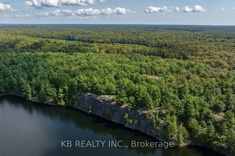 00 N/A, South Frontenac, ON K0H 2V0