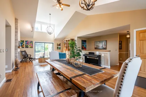 399 OLD BROCK Rd, Hamilton, ON L9H 5J1