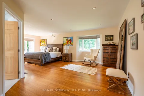 399 OLD BROCK Rd, Hamilton, ON L9H 5J1
