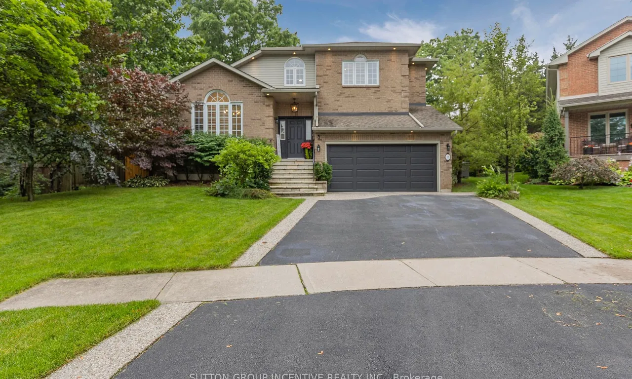 25 Silver Crt, Hamilton, ON L8B 0H9