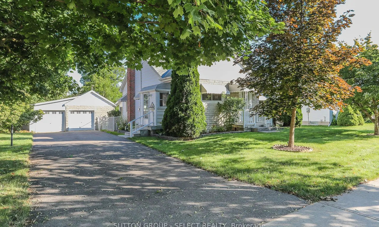 1866 Avalon St, London, ON N5W 3G8