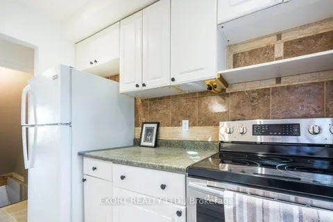 11 Tracey Park Dr, Belleville, ON K8P 4R4