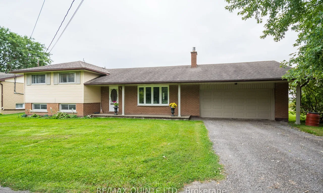 314 Massassauga Rd, Prince Edward County, ON K8N 4Z7