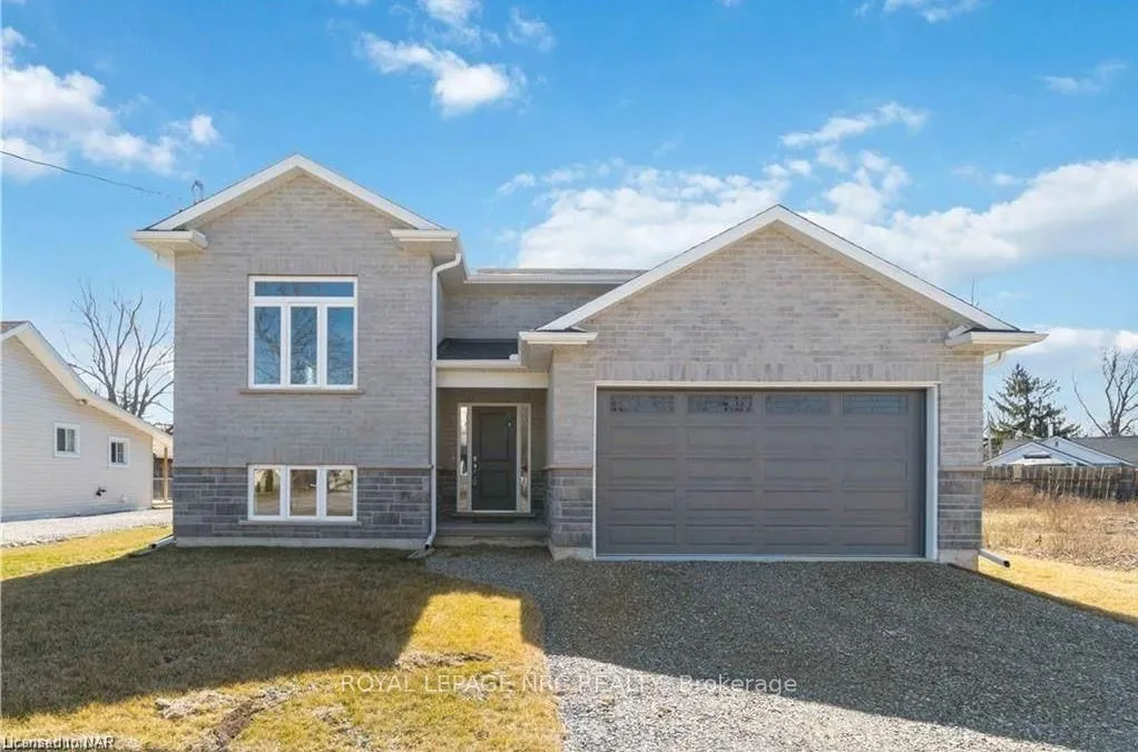 735 DOMINION Rd, Fort Erie, ON L2A 1G9