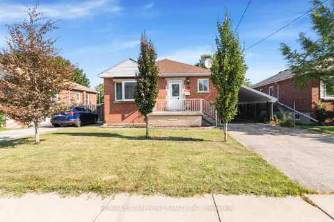 33 Alderney Ave, Hamilton, ON L9A 2A6