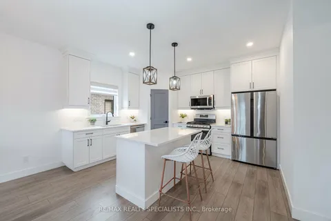 1050 Kincaid St, North Perth, ON N4W 0J8