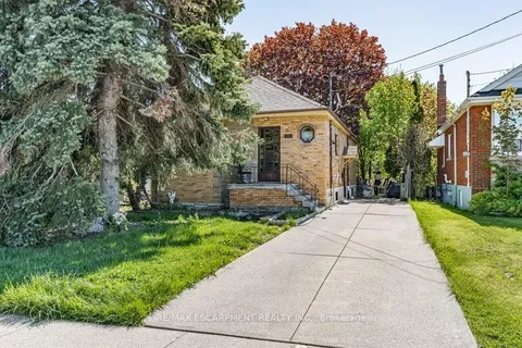 397 East 28th St, Hamilton, ON L8V 3J9