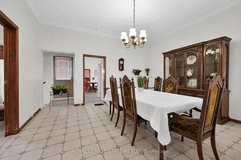 175 Victoria Ave, Hamilton, ON L8L 5E9