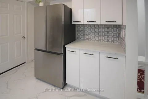 4472 Second Ave, Niagara Falls, ON L2E 4H2